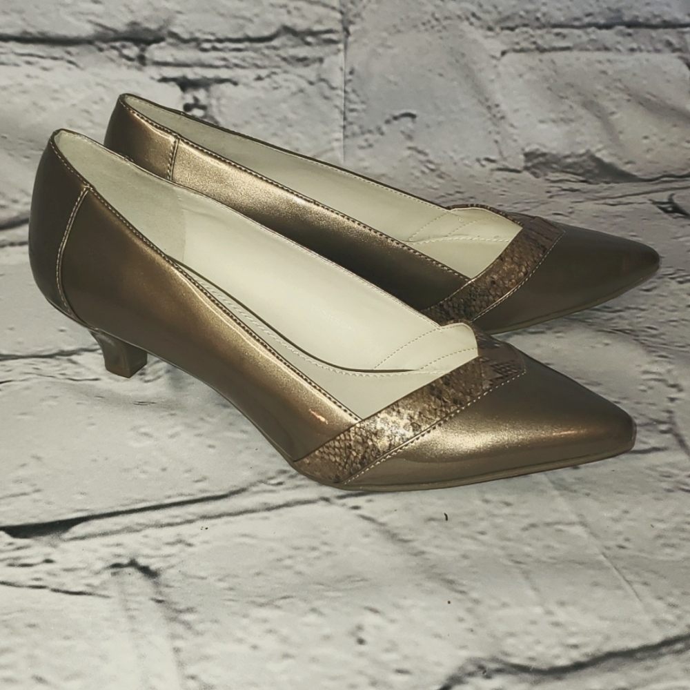 Anne Klein iflex Pumps Size 9 - New Without Tags